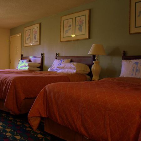 Somerville Inn And Suites Exterior foto
